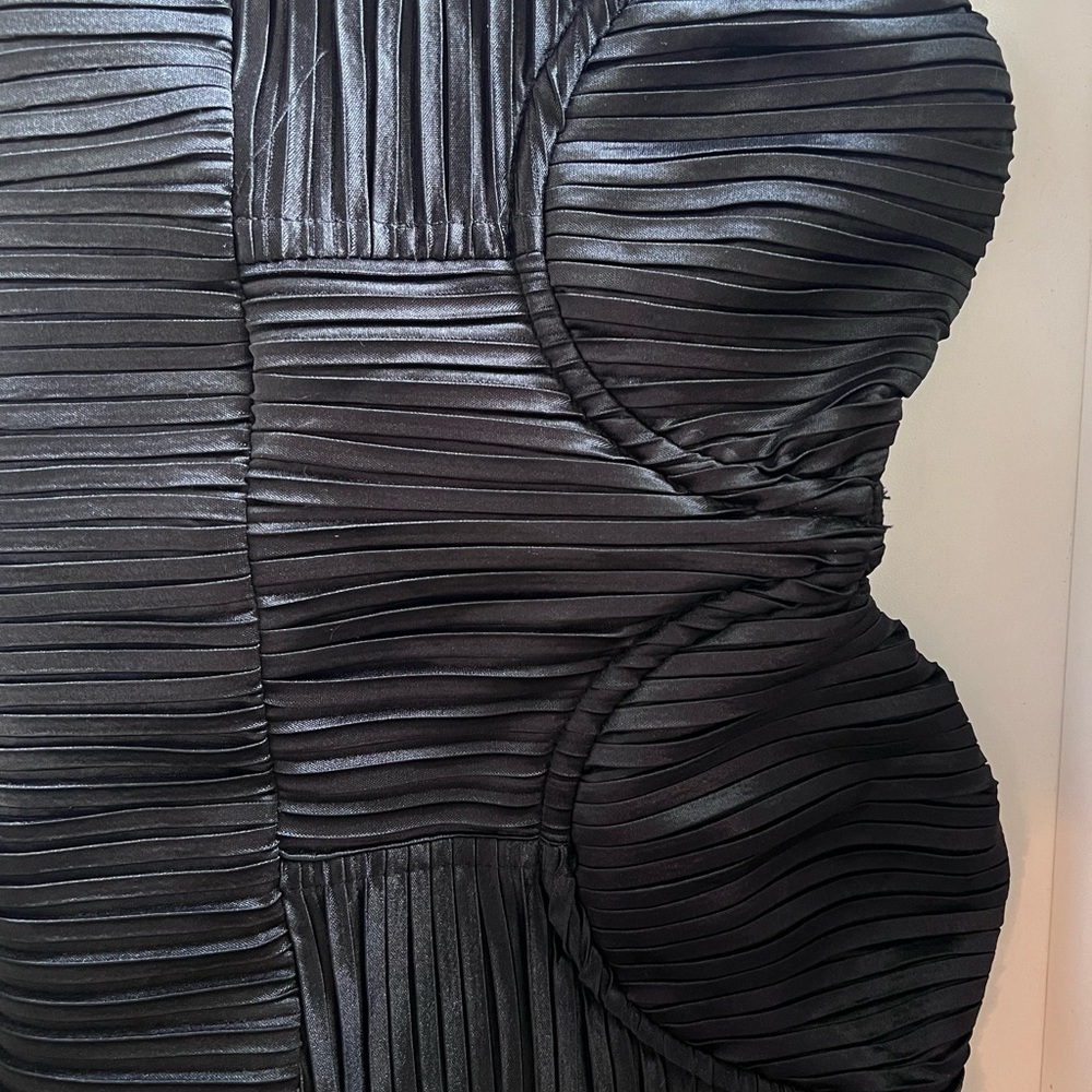 Elegant Black Pleated Dress